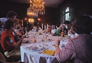 Place settings at the Forbes balloon meet