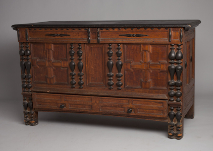 Chest with Drawer