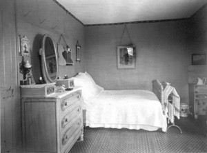 Thomas Perkins House, Cary Cottage, Nahant, Mass., Bedroom.