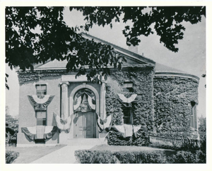 Wayland library in 1930s decked out for celebration