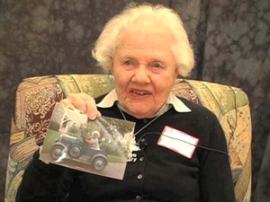 Margery MacMillan at the Duxbury Mass. Memories Road Show: Video Interview
