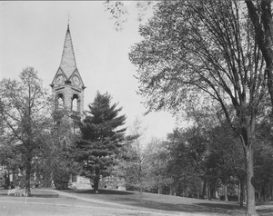 View of campus including Old Chapel and 1878 Class Tree