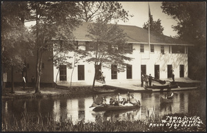 Canoe Club on Town River