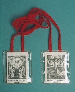 Red scapular of the Passion