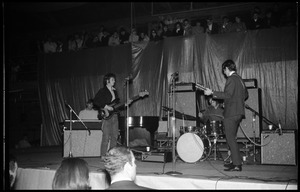 The Byrds on stage at Curry Hicks Cage