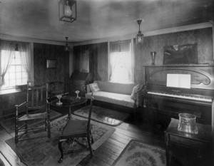 John Hicks House, 64 Boylston St., Cambridge, Mass., Bedroom.