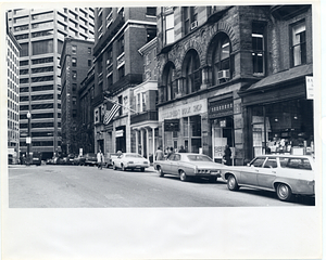 Beacon Street looking toward Bowdoin Street